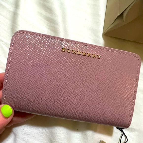 Burberry Handbags - Burberry wallet! Brand new